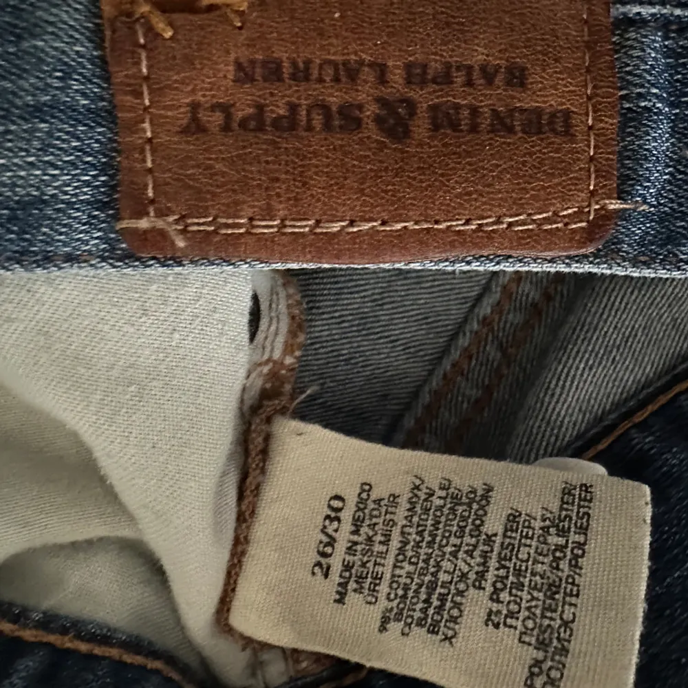 Sjukt snygga bootcut jeans ifrån Ralph Lauren❤️✨ Storlek 26/30. Jeans & Byxor.