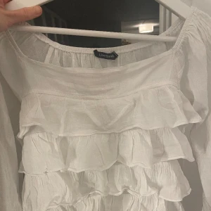 Blus - Blus med tre kvarts ärm, nyskick!