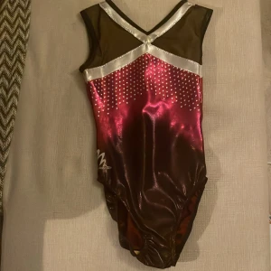 Gymnastik dräkt  - Fin gymnastik, kontakta vid frågor( köparen står för frakt)❤️❤️