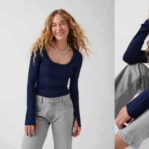 Marinblå långärmad topp - Använd vid ett tillfälle, därmed väldigt bra skick! Kom privat för fler bilder.