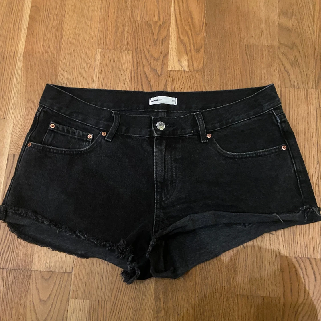 Lågmidjade jeansshorts