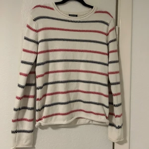 Pippitröja newport - En sparsamt använd Pippitröja från märket newport