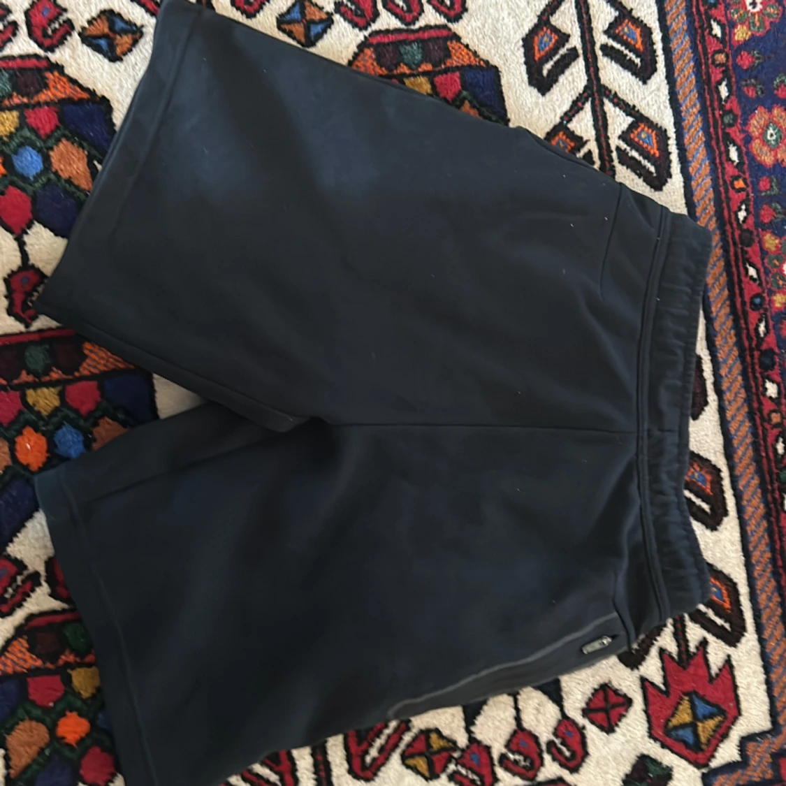 Svarta Nike tech shorts  - 91