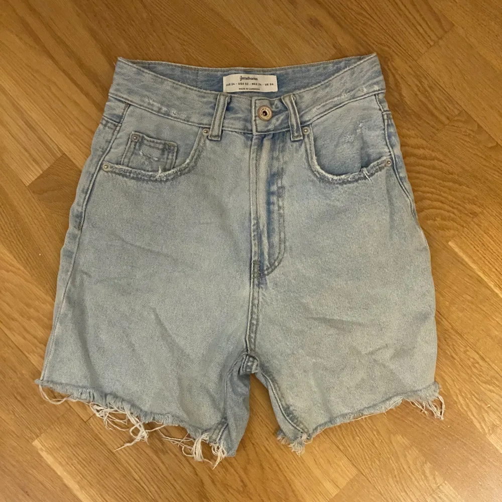 Fina shorts! Ganska välanvända men ändå i fint skick. Shorts.