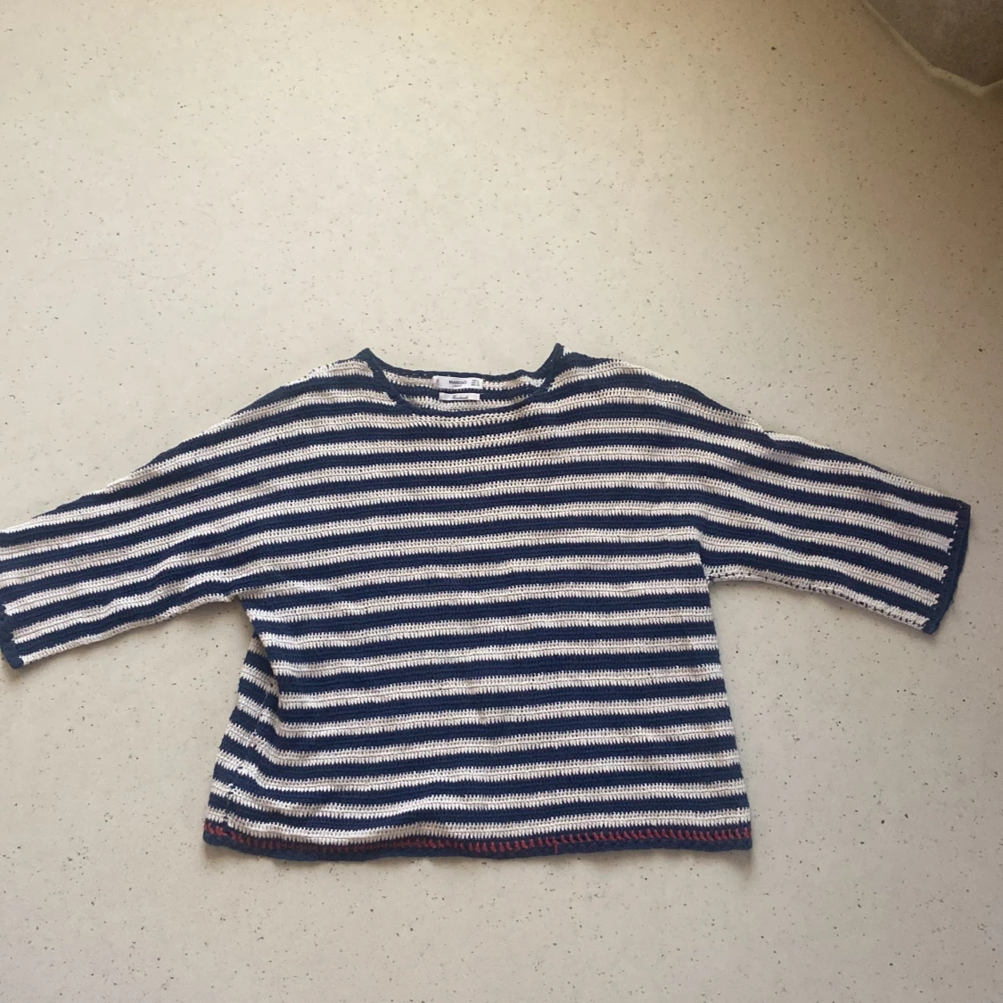 Randig trekvartsärmad stickad tröja - 91