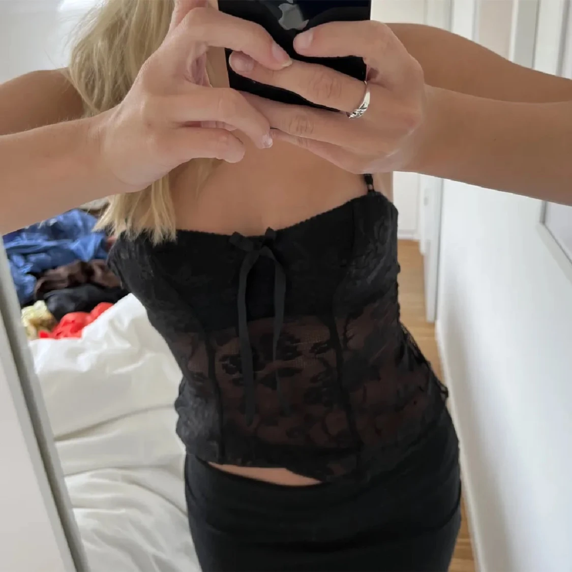 Svart korsett - 91