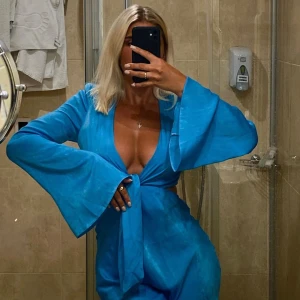 Blå klänning💙 - Hej! Säljer dena SUPER fina blåa klänning ifrån asos💙💙