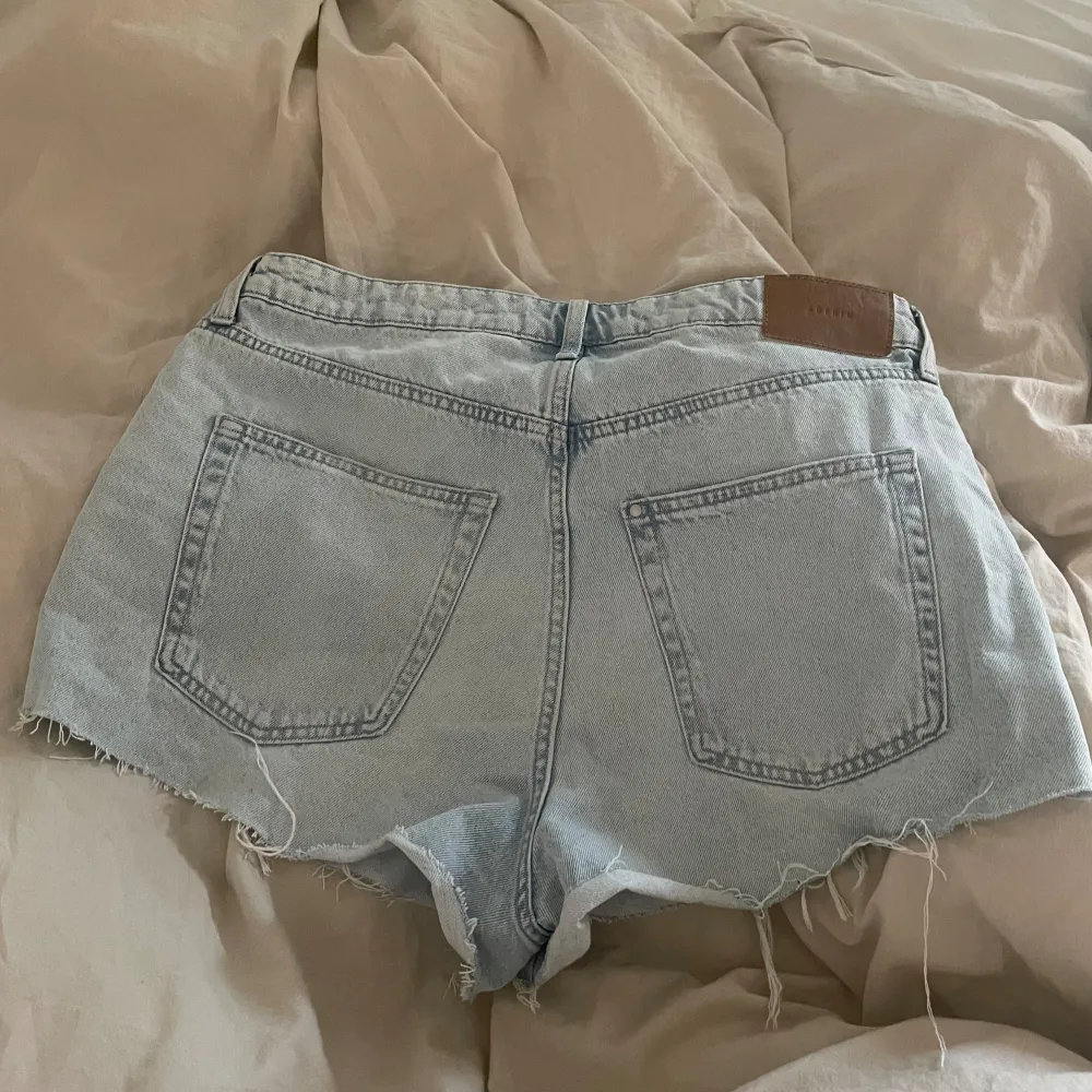 Jeansshorts i nyskick från hm 🫶🏼 Ej stretchiga 🥰. Shorts.