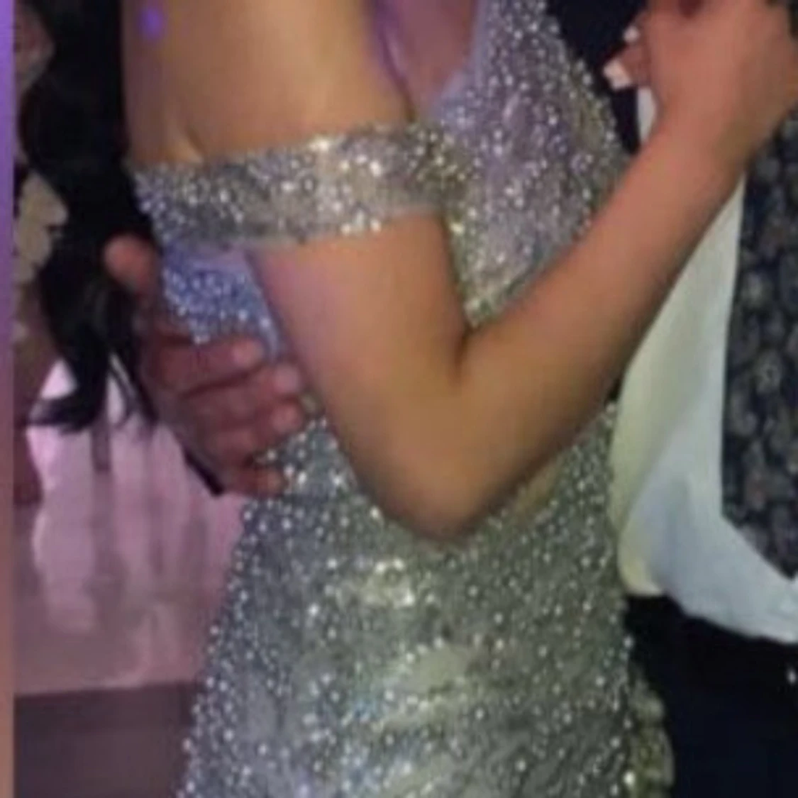 En sjukt fin klänning  - 90