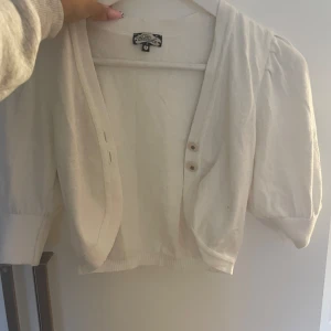 Kofta - Jättegullig kofta inga defekter 