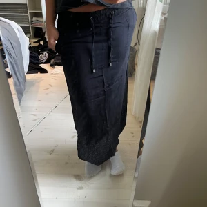 Långkjol  - Kjol från Lindex aldrig använd!