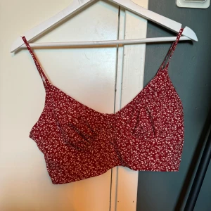 Crop top - Aldrig använd liten i storlek mer som en S