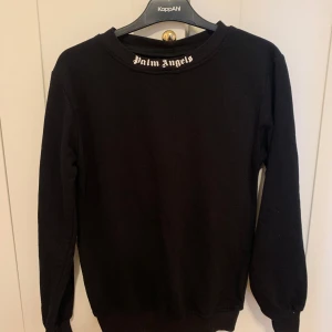 Palm angels hoodie - Jättefint skick , använd ungefär 5 gånger💕 