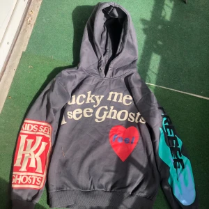 Kids see ghosts/CPFM lucky me i see ghosts hoodie - Puff print är bra skick, inga hål men inga drawstrings annars bra skick 👍👍