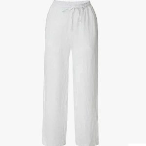 Linne byxor  - Säljer jätte fina linne byxor som bara har testats. Säljer pågrund av att jag köpte i fel storlek💕 men de är super fina och i jätte bra skick 