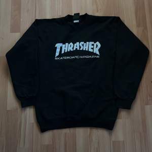 Clean thrasher sweater 🤤🤤säljer för jag har 2 likadana🐊💯inspo fit slide 3😈pm för mått