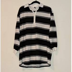 Längre tröja - En tröja av längre modell, superfin!  Storlek Medium 