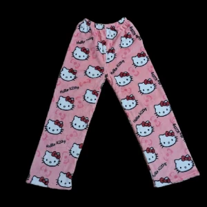Hello kitty mjukisar - Helt nya Hello kitty mjukisbyxor i storleken asiatisk XL, men är som S-M i europeisk storlek. Skriv innan du köper💗💗