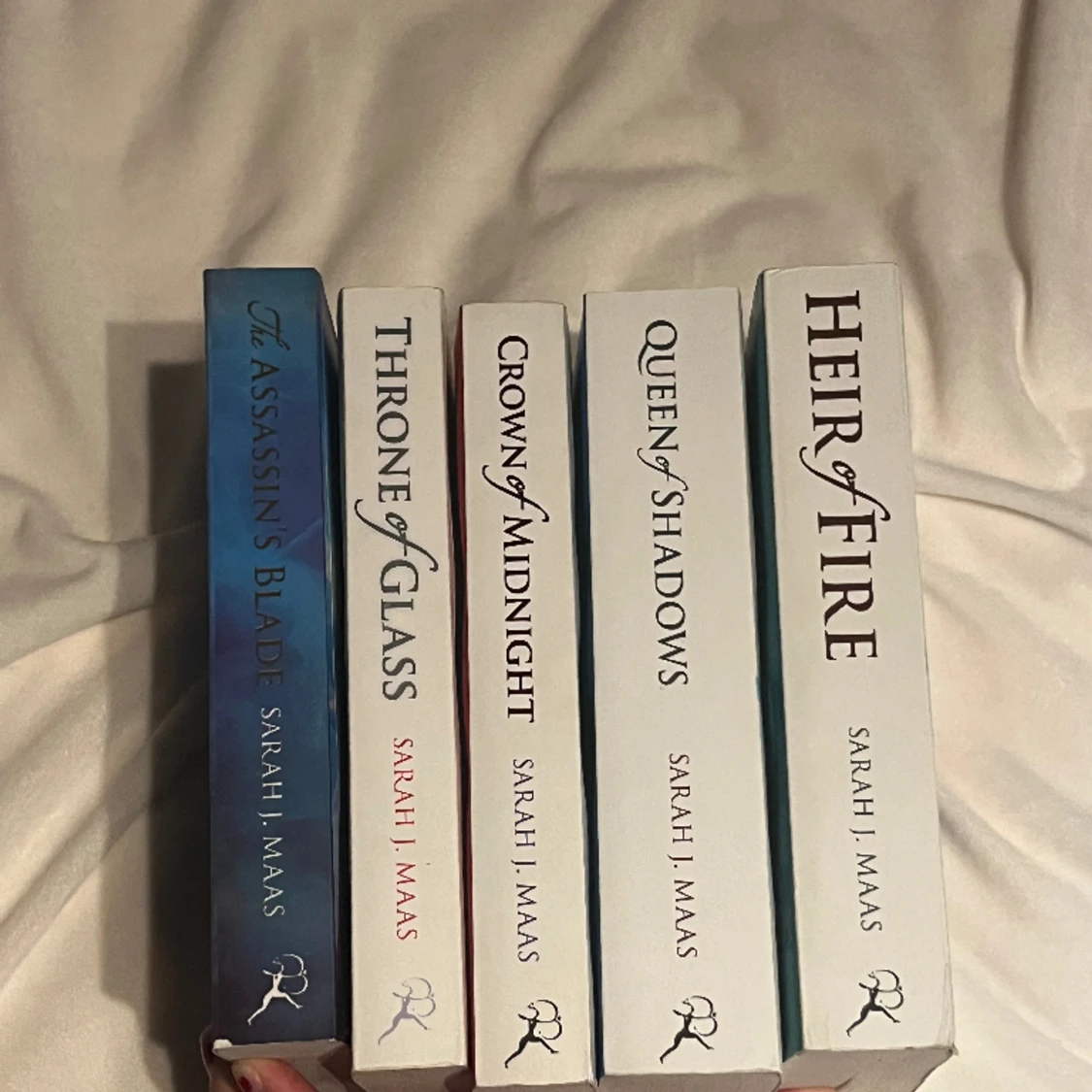 Throne of Glass böcker - 90