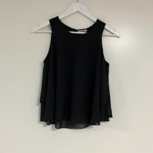 Blus - Själjer denna supersöta toppen från tessie🩷inga defekter. Köparen står för frakt