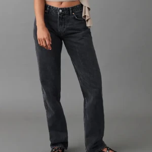 Gina jeans  - Säljer 
