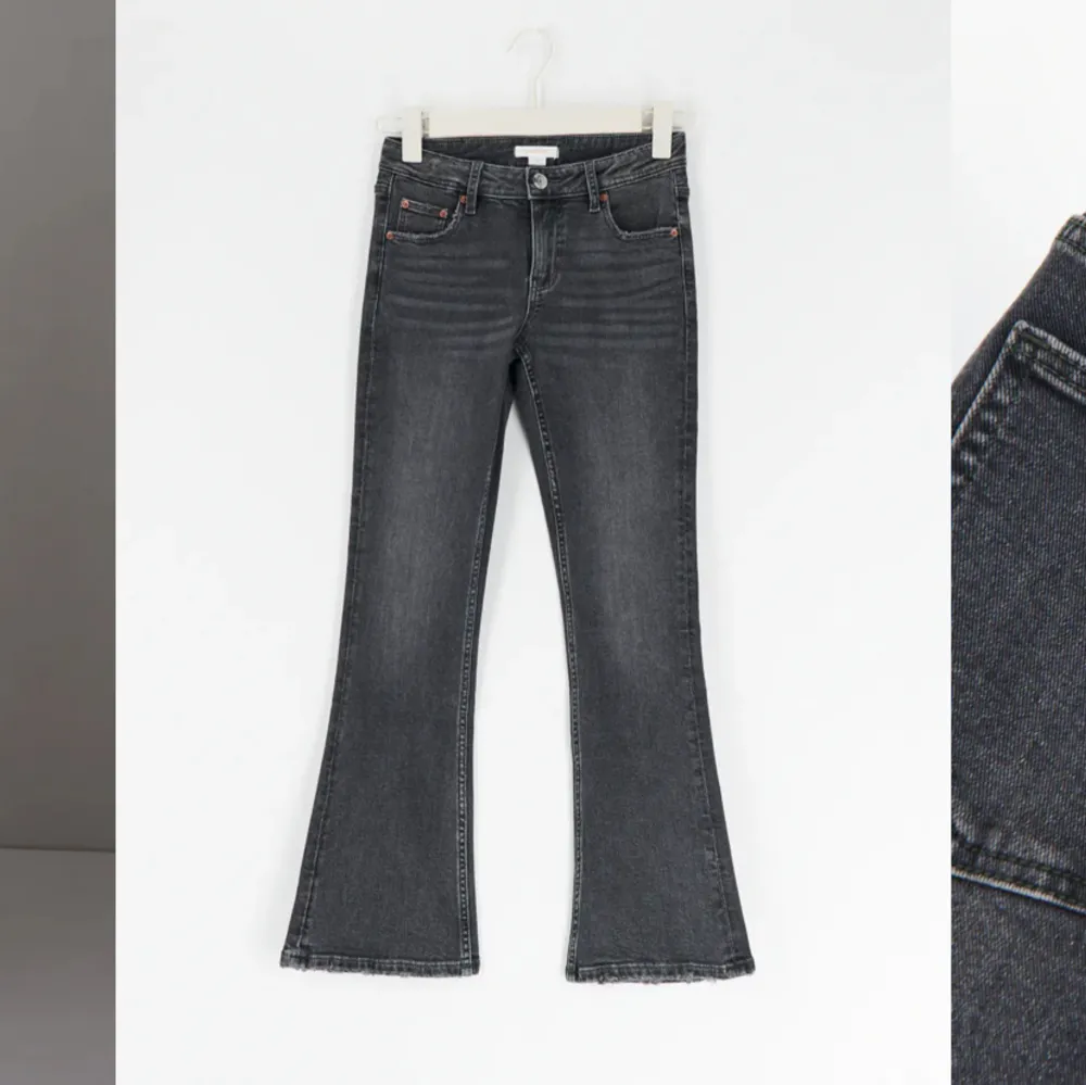 Jättefina jeans som aldrig andvänts och säljs därför! Tveka inte på att höra av dig vid frågor 😇❤️. Jeans & Byxor.