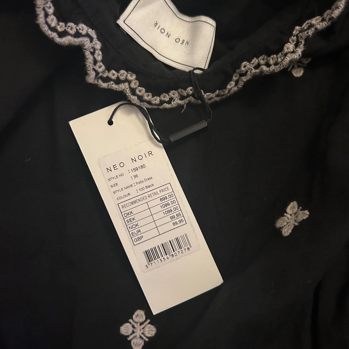 Klänning neo noir - 2