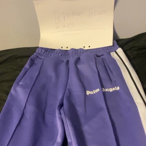 Helt nya Palm Angels byxor  - Helt nya Palm angels byxor Storlek S