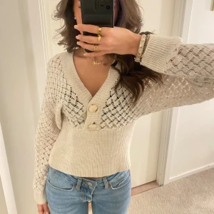 Beige stickad blus  - Jätte fin beige stickad tröja 🤍