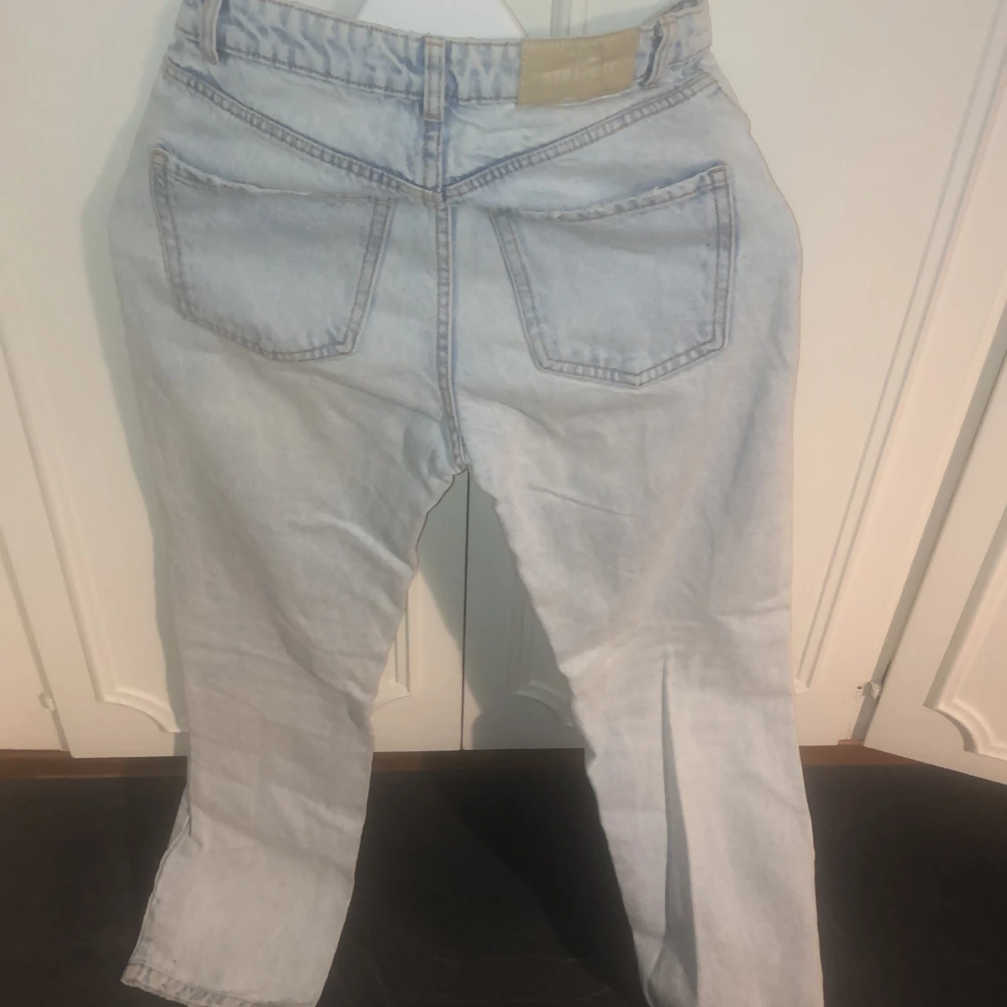 LJUS BLÅA JEANS - 90