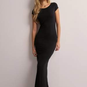 Black long dress w split 