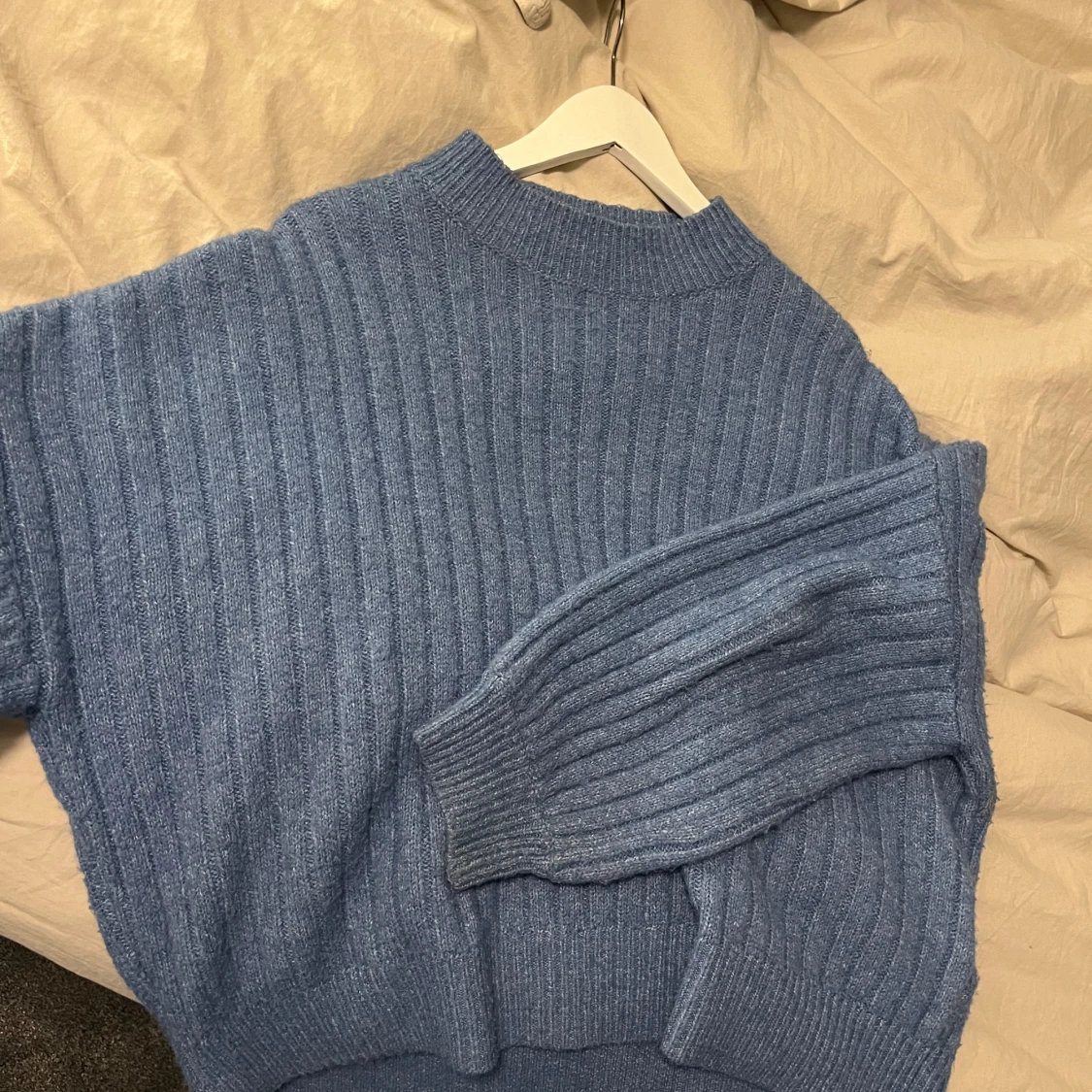 mörkblå stickad tröja - 91