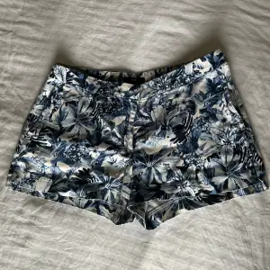 Dessa shorts är supersöta & perfekt till sommaren! Säljer de för 50 kr. 