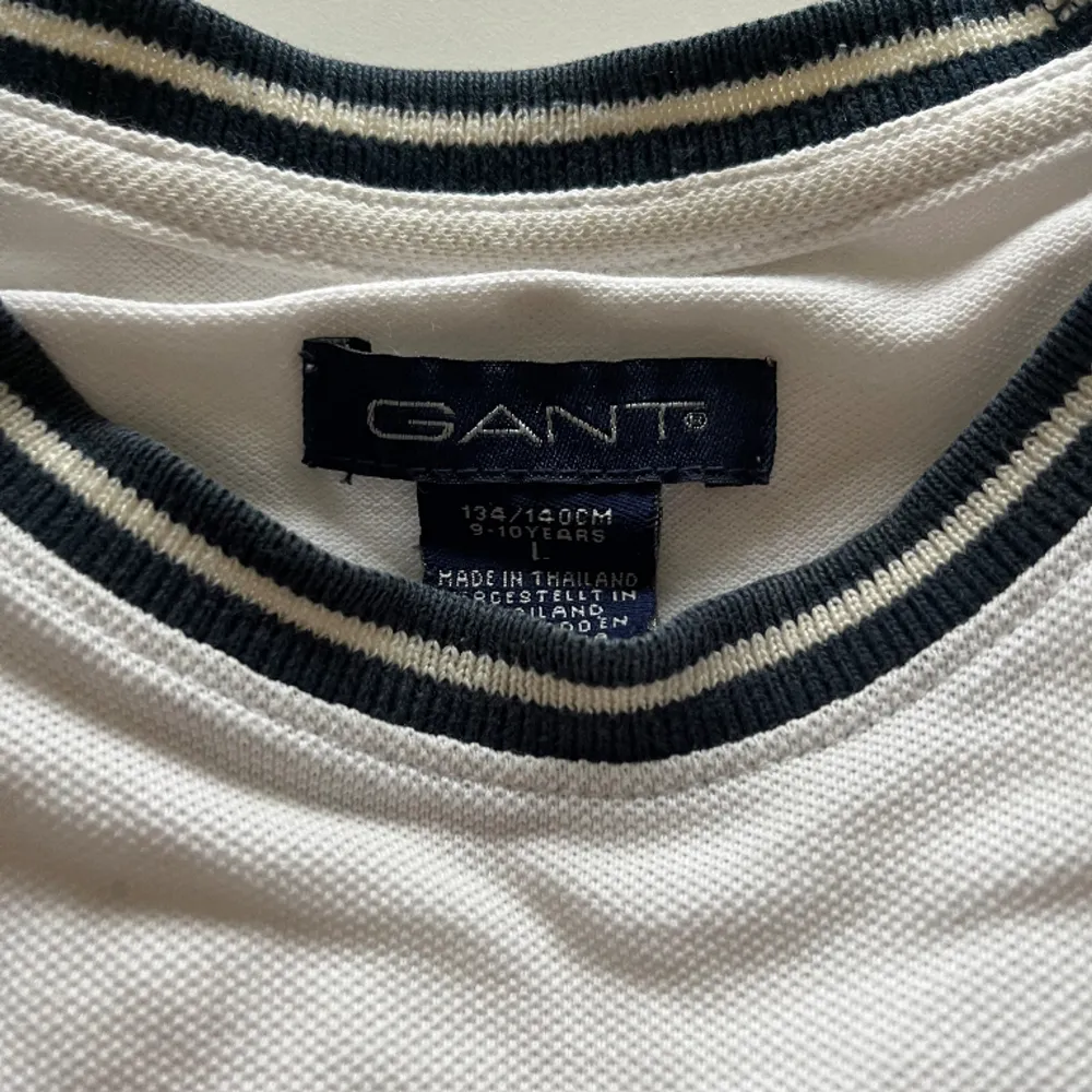 Piké tröja från Gant Använd men fortfarande i mycket fint skick. T-shirts.