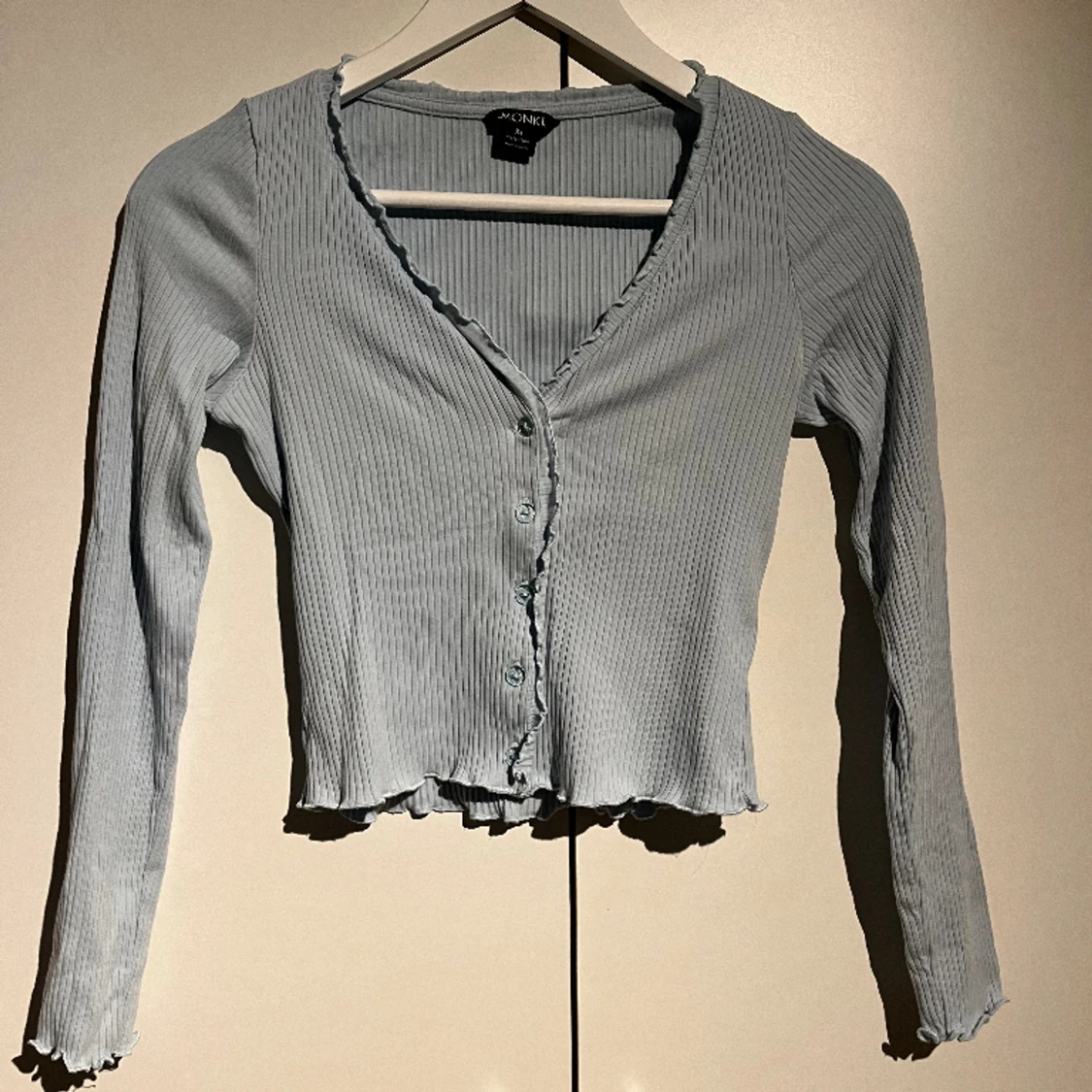 Ljusblå tröja - 91