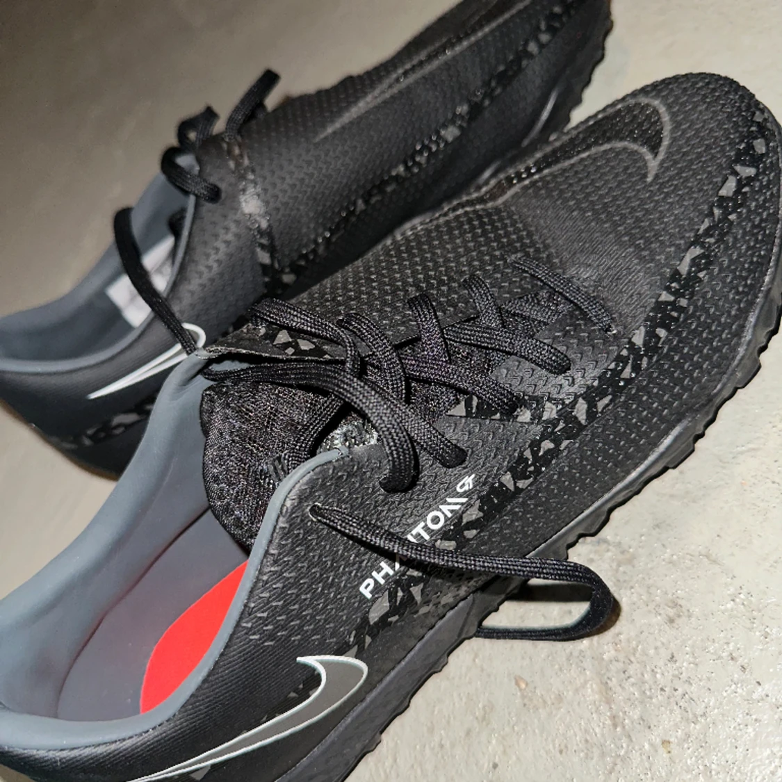 Nike Phantom Fotbollsskor grus