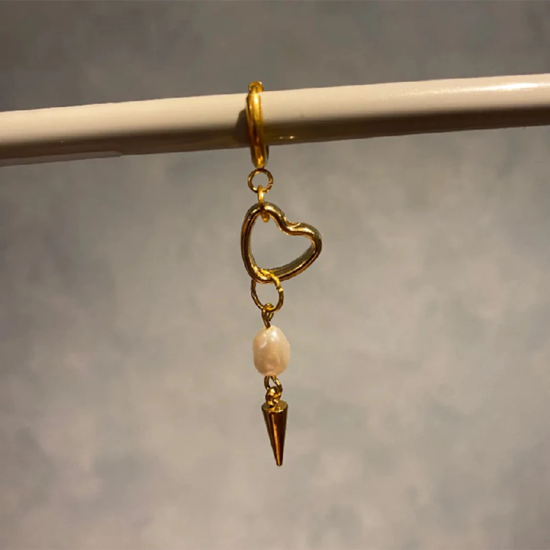 Nitörhängen med hjärta och pärla