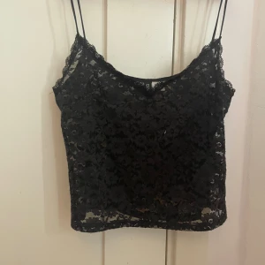 Spets linne  - Super fint spets linne från hm aldrig använd🥰