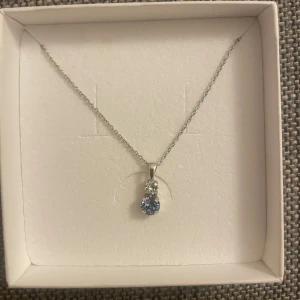 Silver halsband - Silver halsband från Carolina Svedbom i fint skick