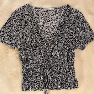 Pull and bear topp - Så fin aldrig använt 💗💗