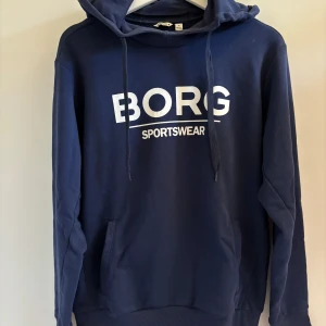 Hoodie - Blå hoodie från Björn Borg. Endast använd ett fåtal gånger.💕