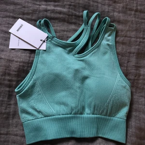 Gymshark bh - Helt oanvänd gymshark bh med prislapp kvar. Storlek S.