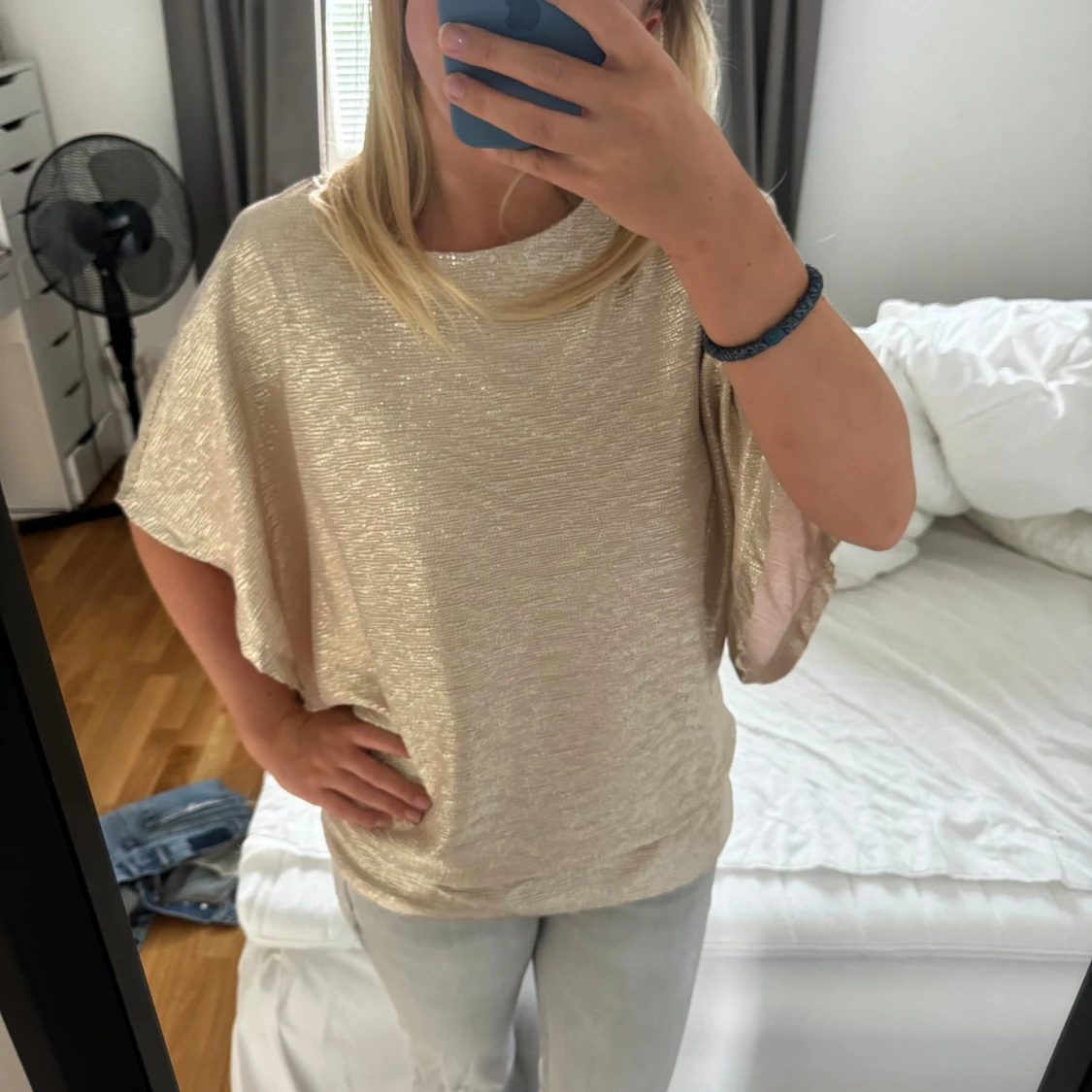 Guldig glittrig topp - 90