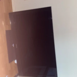 Ps4 och ps kontroll 700kr men med tvn 1100kr - Inget speciellt 