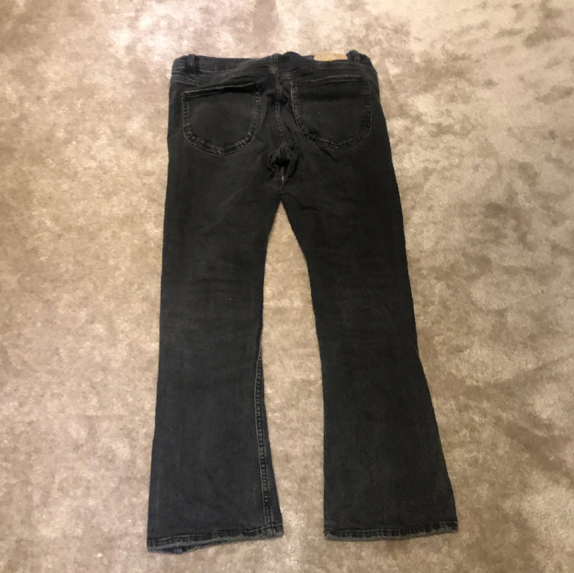 Svarta jeans från Zara - 90