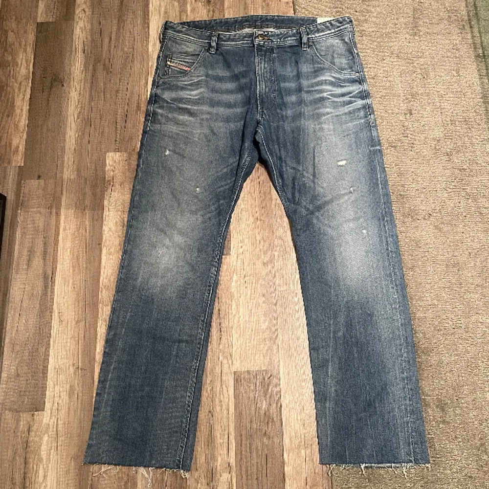 Ett par Diesel Jeans som jag thriftat! Stl - W43 L32. Jeans & Byxor.