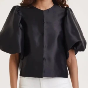 Cleo blus från by malina - Söker denna cleo blus fr by malina i storlek S eller M !! 