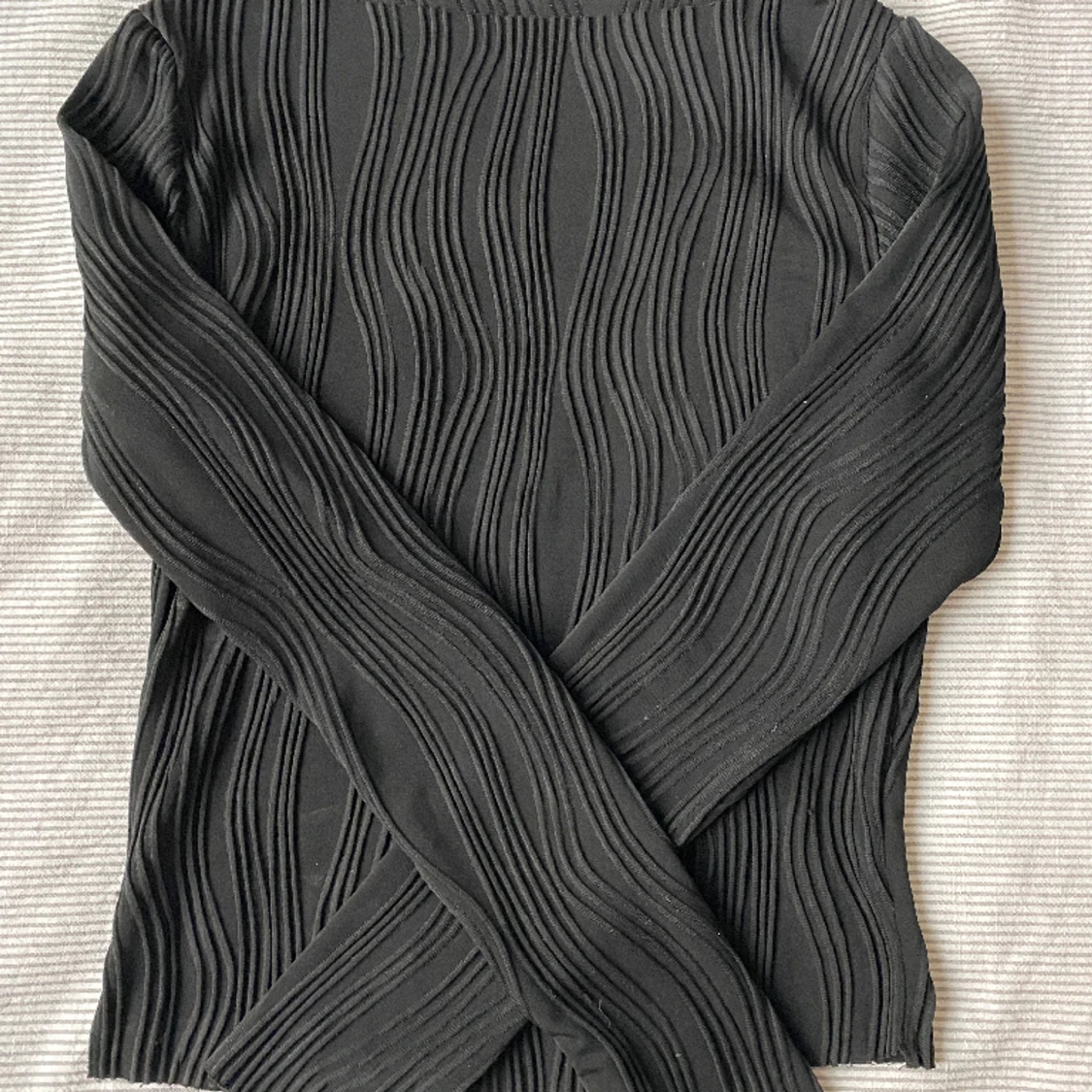 Svart jättefin långärmad