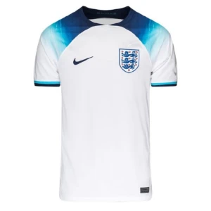 England tröja  - Säljer Englands matchtröja 22/23 i storlek S👌🏼 Helt ny med lappen kvar!! Skriv vid frågor 