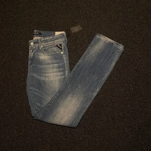 Replay Jeans - | Replay Jeans | Storlek: 26/32 | Skick: 10/10 | Nypris: Ca 1400kr | Vårt pris: 399kr |